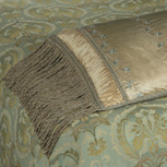 FARAH HAZEL GRAND PILLOW
