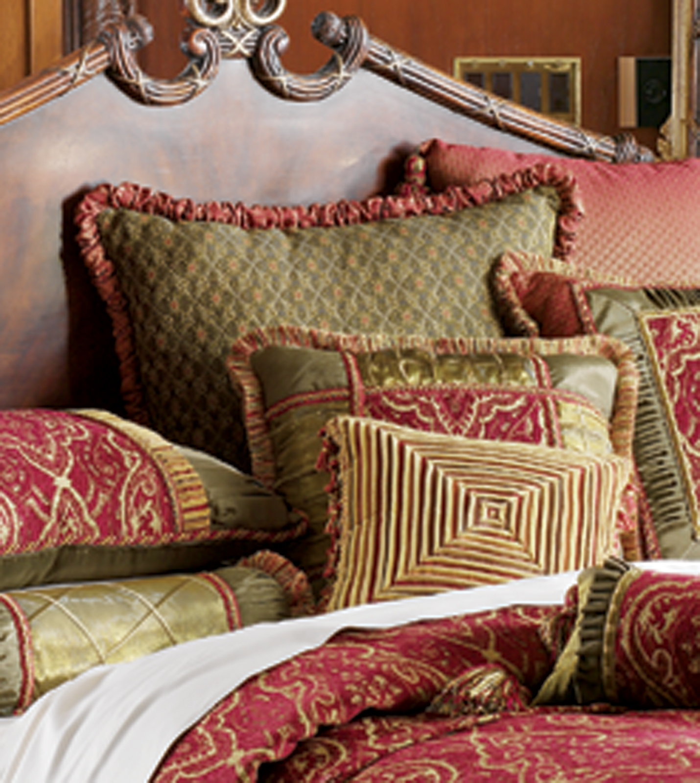 Luxury Bedding by Eastern Accents Vaughan Collection