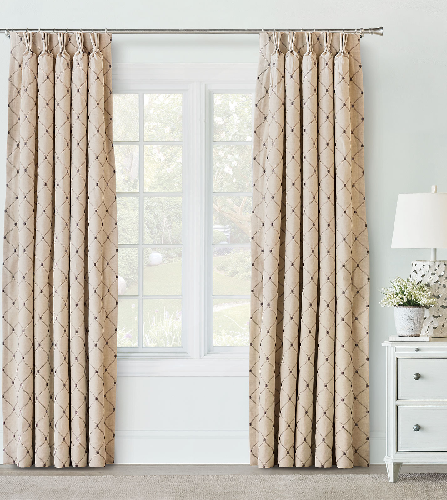 Luxury Bedding by Eastern Accents Branson Ivy Curtain Panel