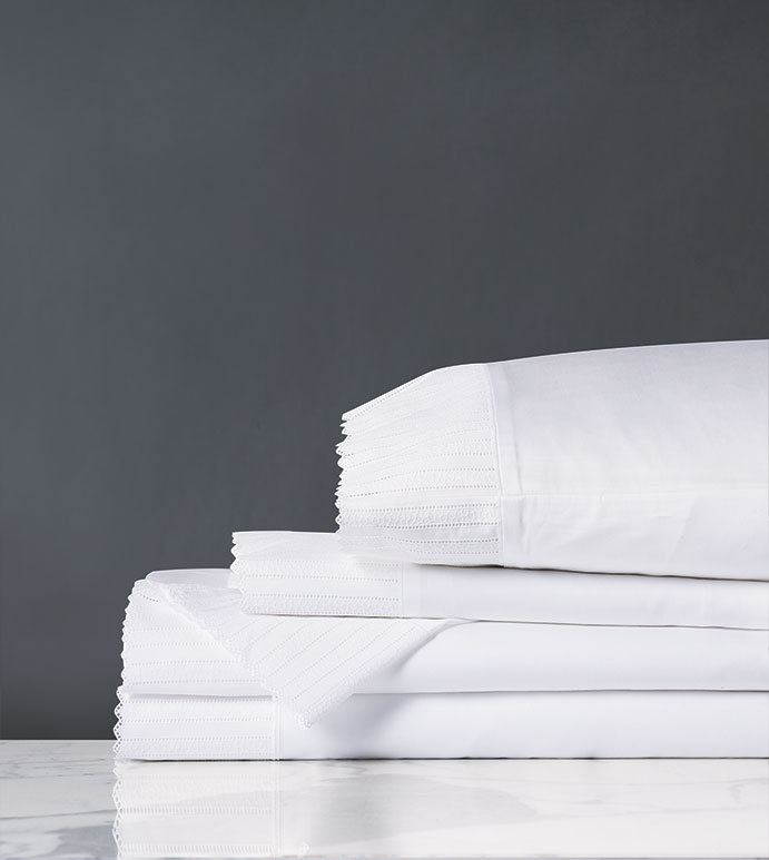 Abingdon White Sheet Set - sheet set,white sheet set,classic sheet set,washable sheet set,luxury sheets,high thread count sheets,queen sheet sets,gussetted fitted sheet,luxury sheet set,classic white sheets