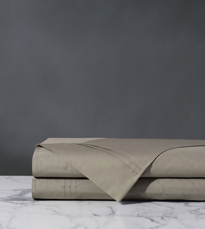 Vail Percale Flat Sheet in Fawn - FLAT SHEET,SHEET,SHEETS,PERCALE,COTTON,100% COTTON,EGYPTIAN COTTON,LUXURY,LUXURIOUS,HIGH-END,HIGH-QUALITY,CRISP,GRAY,WARM GRAY,FAWN,