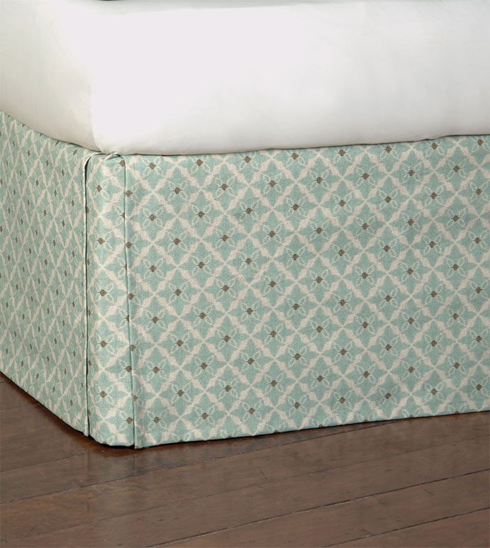ARLO ICE SKIRT - GREEN KICK PLEAT BED SKIRT,KICK PLEAT BED SKIRT,PLEATED CORNERS,CORNER PLEATED DUST RUFFLE,LAKE HOUSE BED SKIRT,BEACH HOUSE BED SKIRT,FLORAL PRINTED,SPA GREEN,COASTAL,MUTED