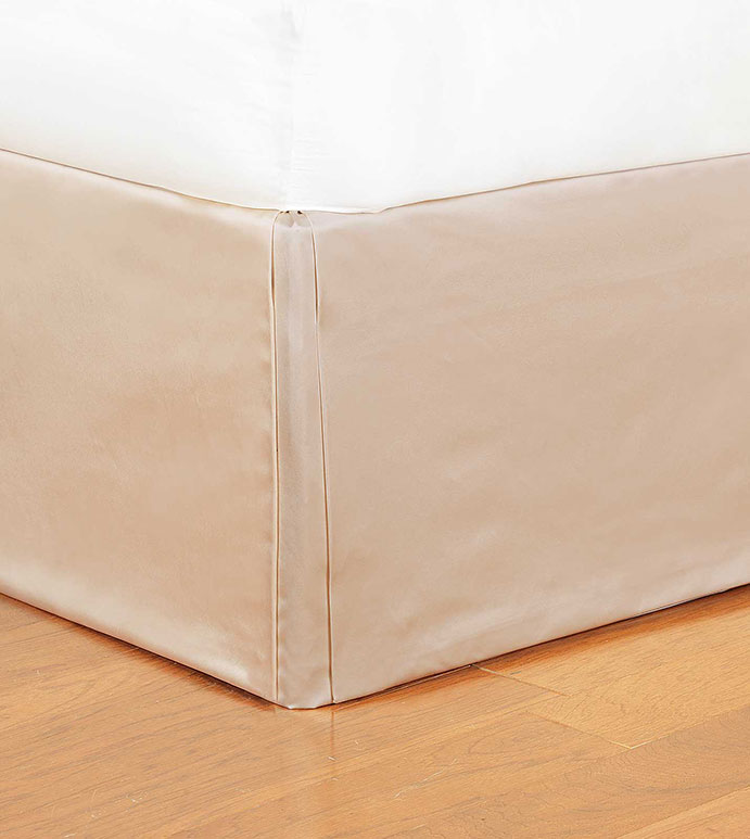 Marilyn Chamois Bed Skirt - SHINY,TAN,GLAMOUR,METALLIC,ELEGANT,FEMININE,GOLD,LUXURY,CHAMPAGNE,DECORATIVE,HOME DECOR,BEIGE,LUXURY BEDDING,SILKY,ACCENT,DESIGN,BED,DECORATIVE,BED SKIRT,SKIRT,PLEATED,CORNERS