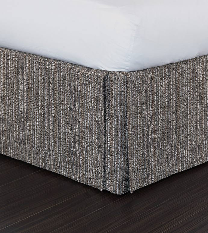 Parton Pebble Bed Skirt