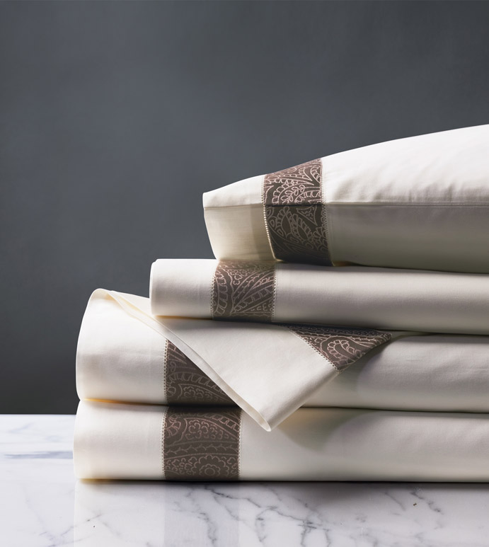 CORNICE IVORY/TRUFFLE SHEET SET